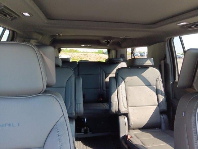New 2026 GMC Yukon XL Denali w/ Denali Reserve Package AWD/4WD image 19