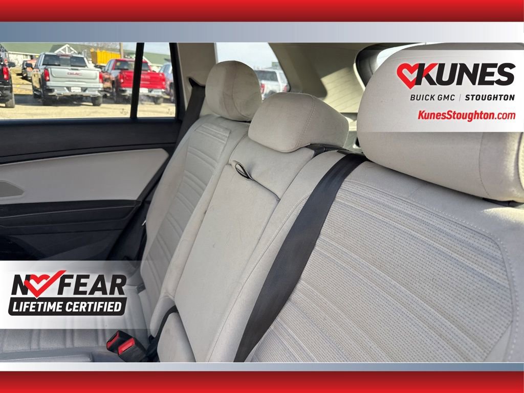 Used 2022 Volkswagen Tiguan S image 37