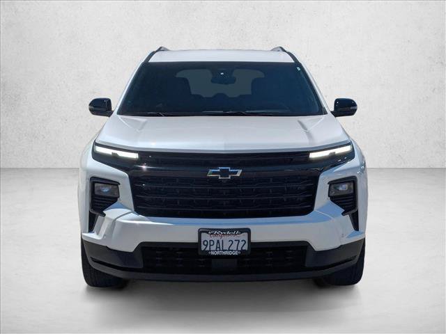 Used 2024 Chevrolet Traverse LT w/ Enhanced Driving Package FWD image 2