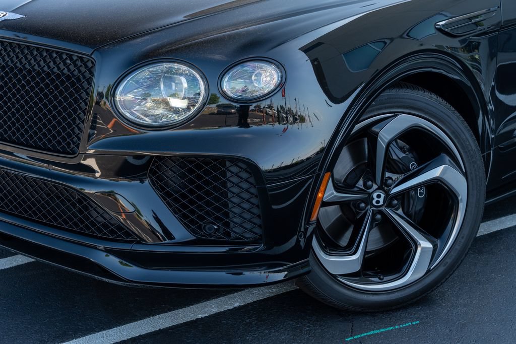 Used 2022 Bentley Bentayga AWD/4WD image 3