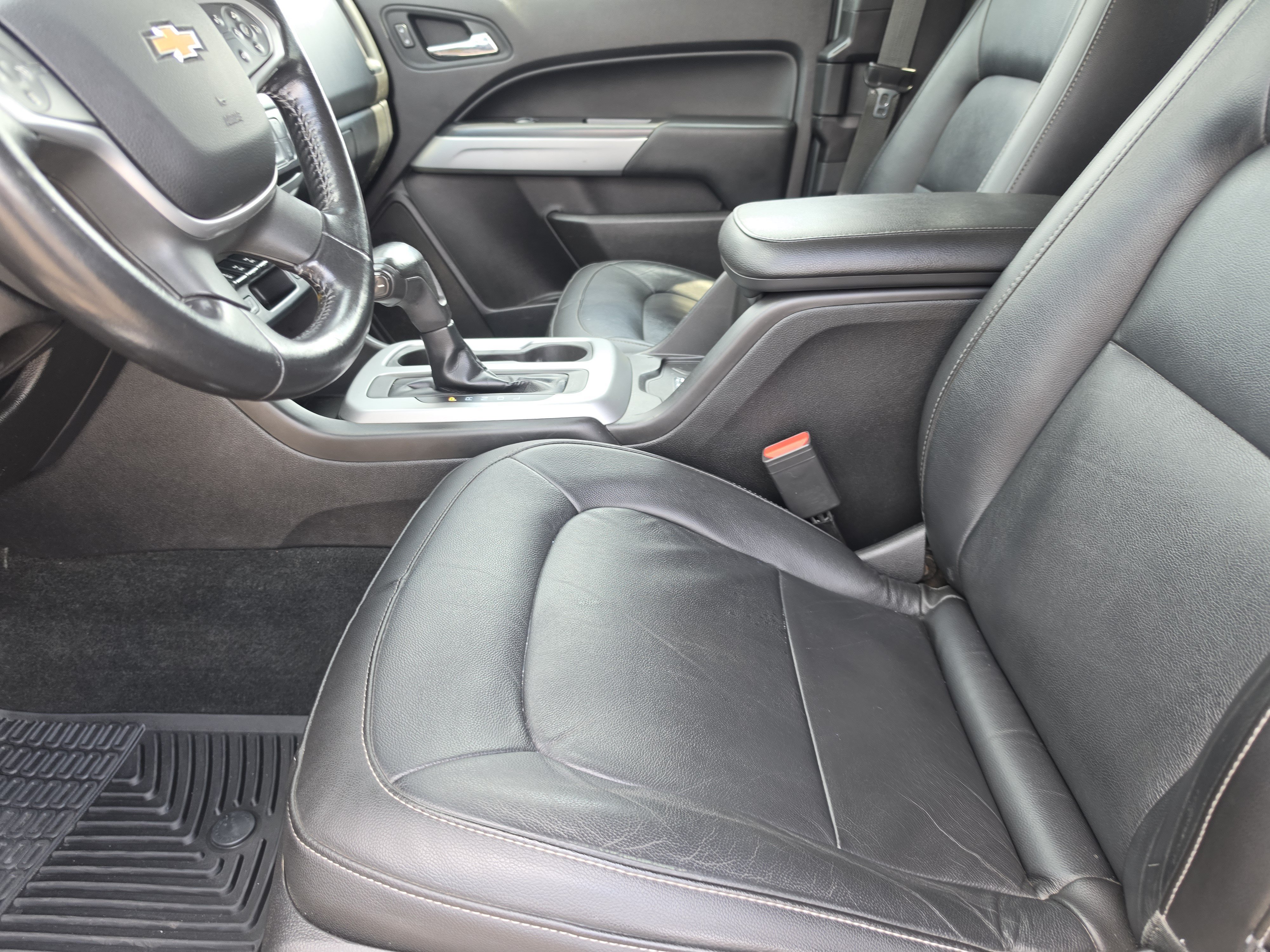 Used 2018 Chevrolet Colorado ZR2 w/ ZR2 Midnight Special Edition AWD/4WD image 9