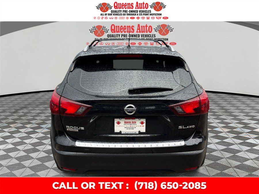 Used 2018 Nissan Rogue Sport SL AWD/4WD image 5