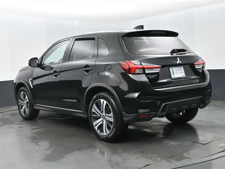 Used 2025 Mitsubishi Outlander Sport ES AWD/4WD image 9