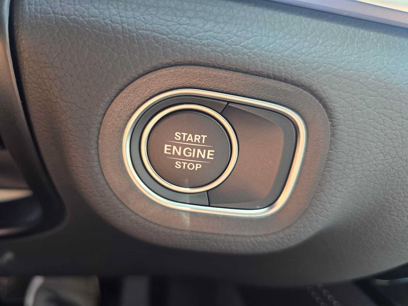 New 2026 Mercedes-Benz GLE 450e 4MATIC image 30