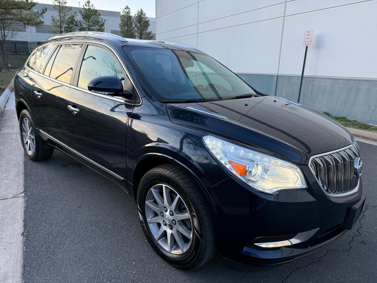 Used 2016 Buick Enclave Leather image 10