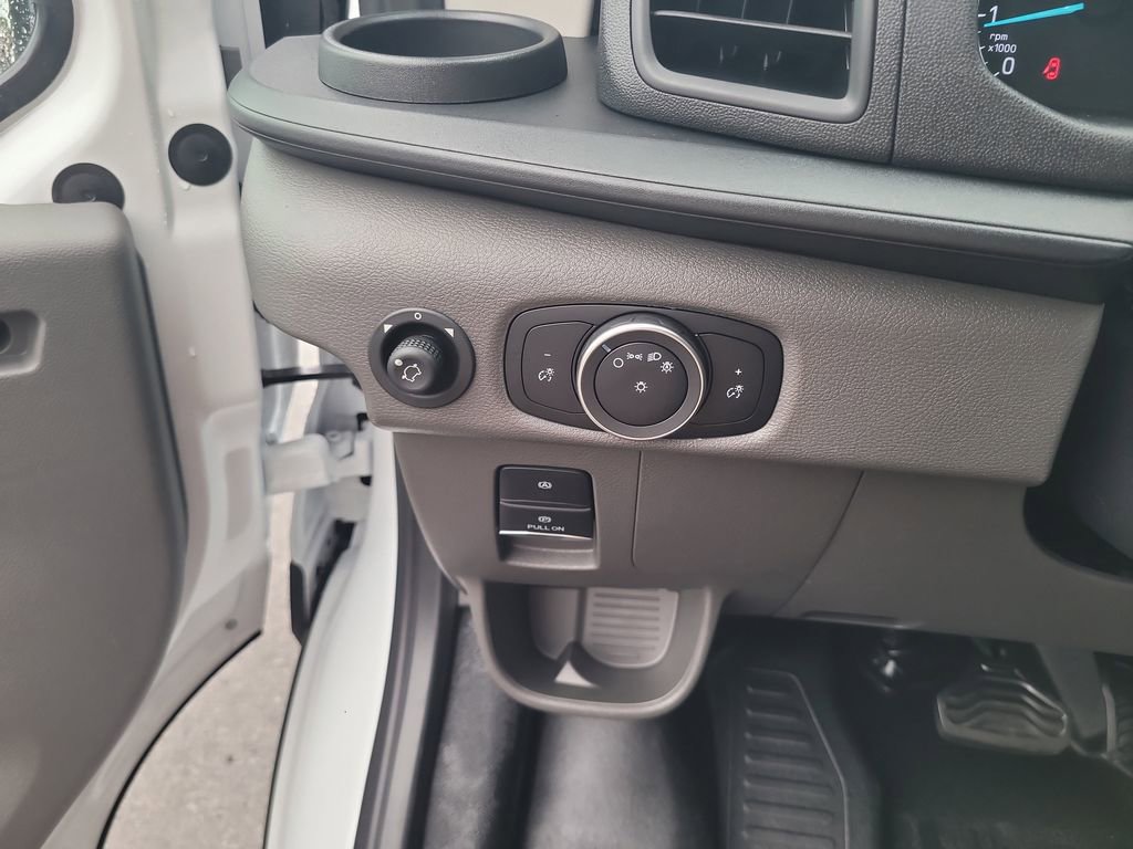 New 2025 Ford Transit 250 148 Medium Roof w/ Load Area Protection Package image 15