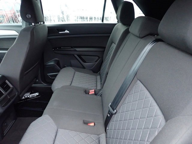 Used 2020 Volkswagen Atlas Cross Sport S image 17