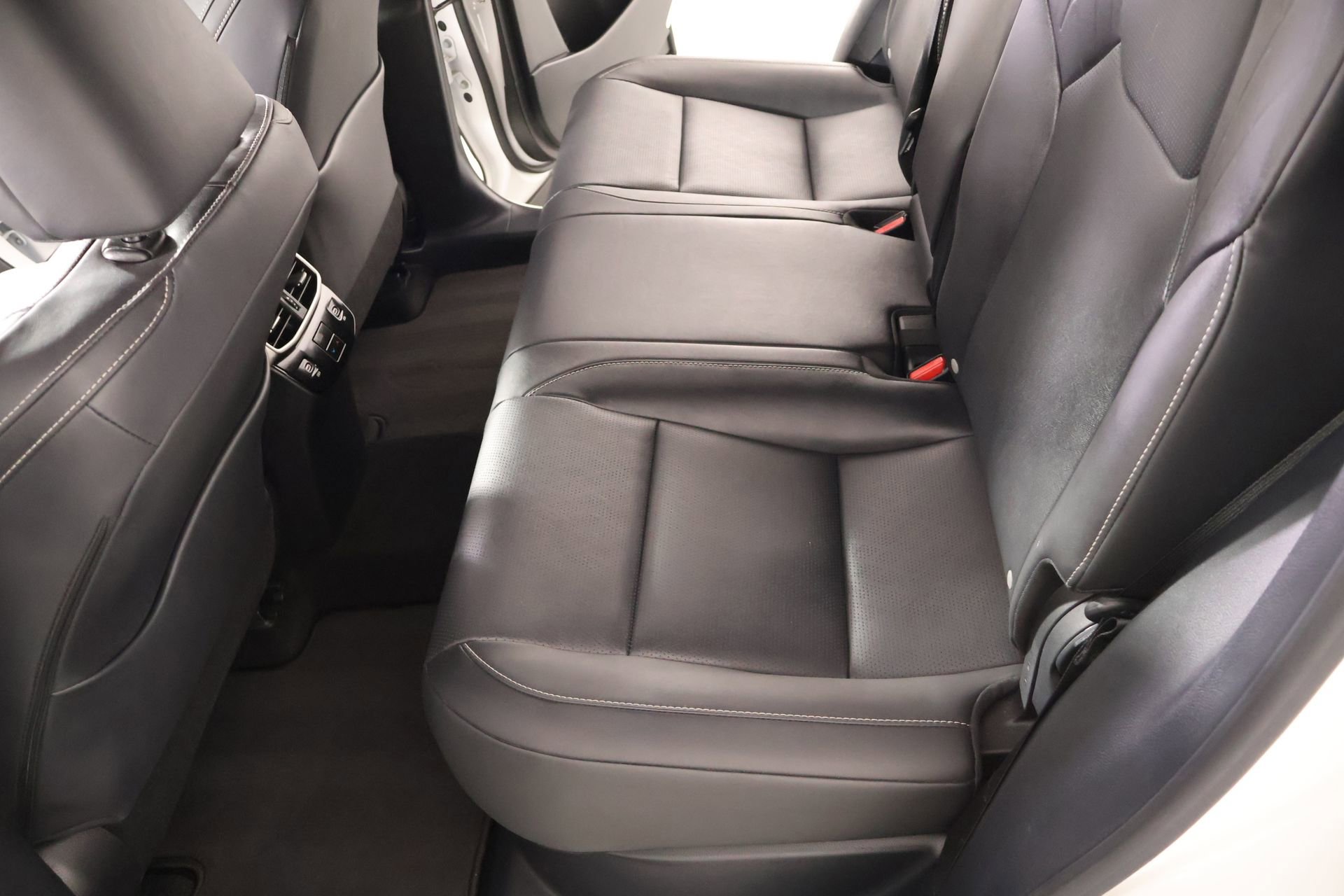 Used 2023 Lexus RX 350 Premium Plus w/ Cold Area Package FWD image 12