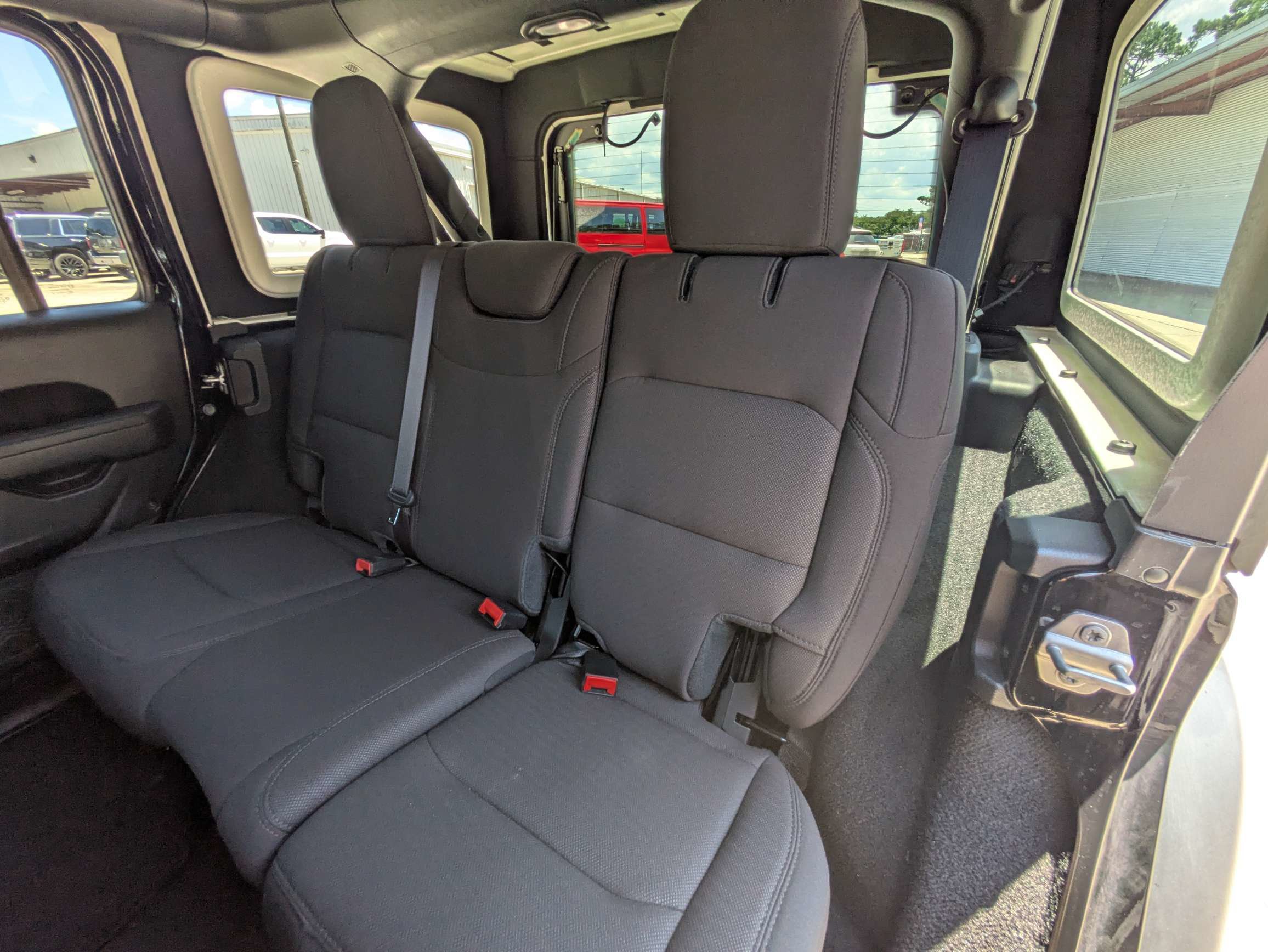 Used 2022 Jeep Wrangler Unlimited Sport AWD/4WD image 8