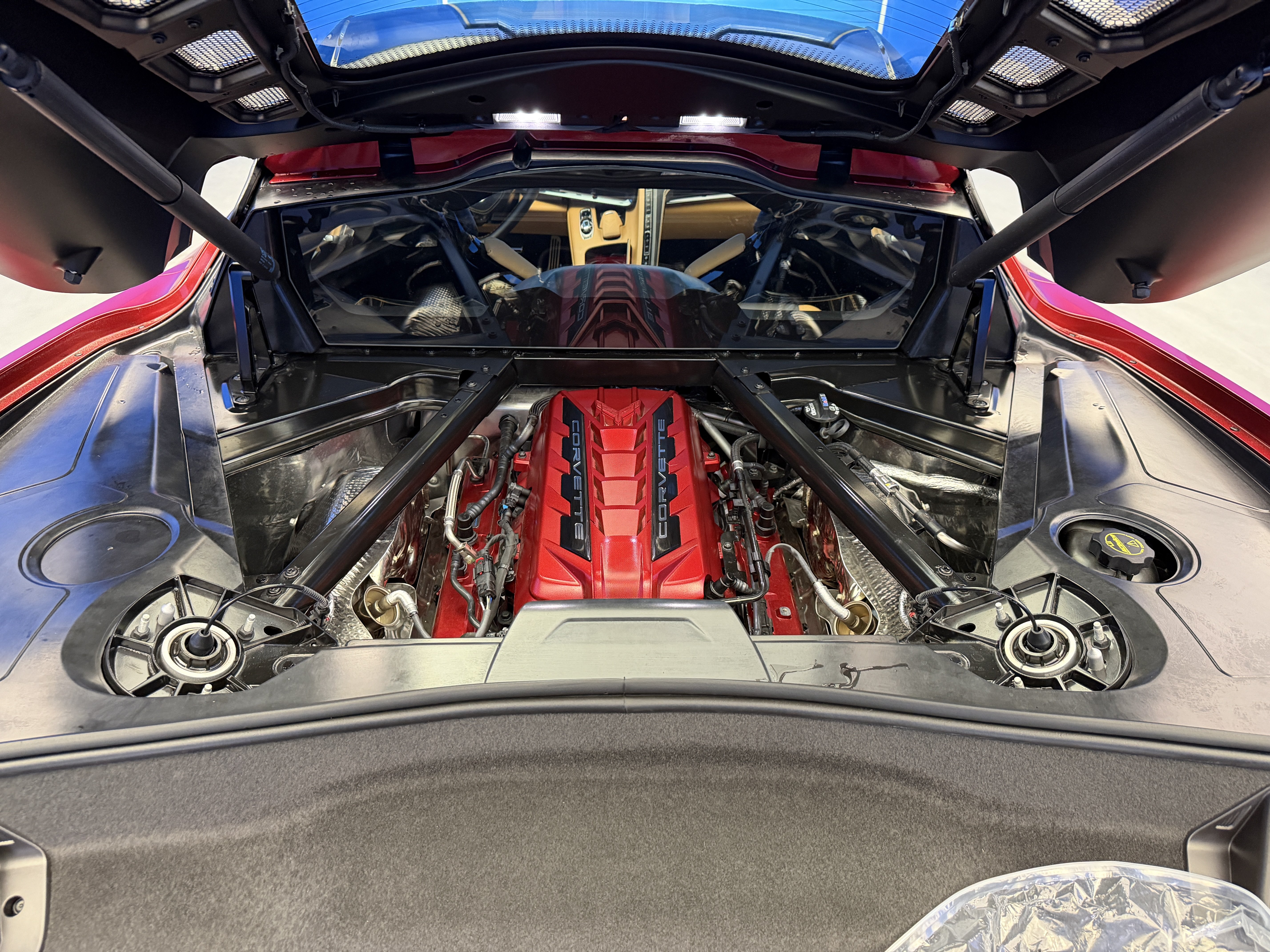 Used 2024 Chevrolet Corvette Stingray Premium Cpe w/ Z51 Performance Package RWD image 28