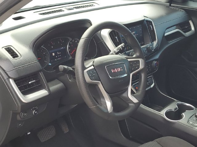 Used 2022 GMC Terrain SLE w/ Driver Convenience Package FWD image 8