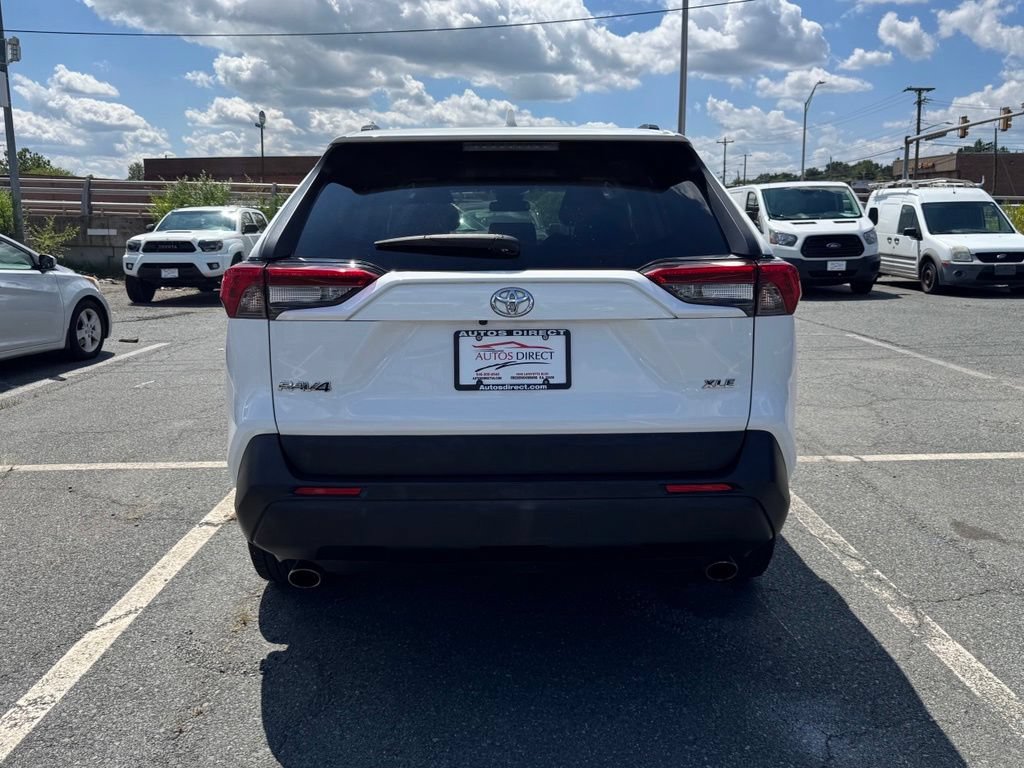 Used 2019 Toyota RAV4 XLE Premium FWD image 6