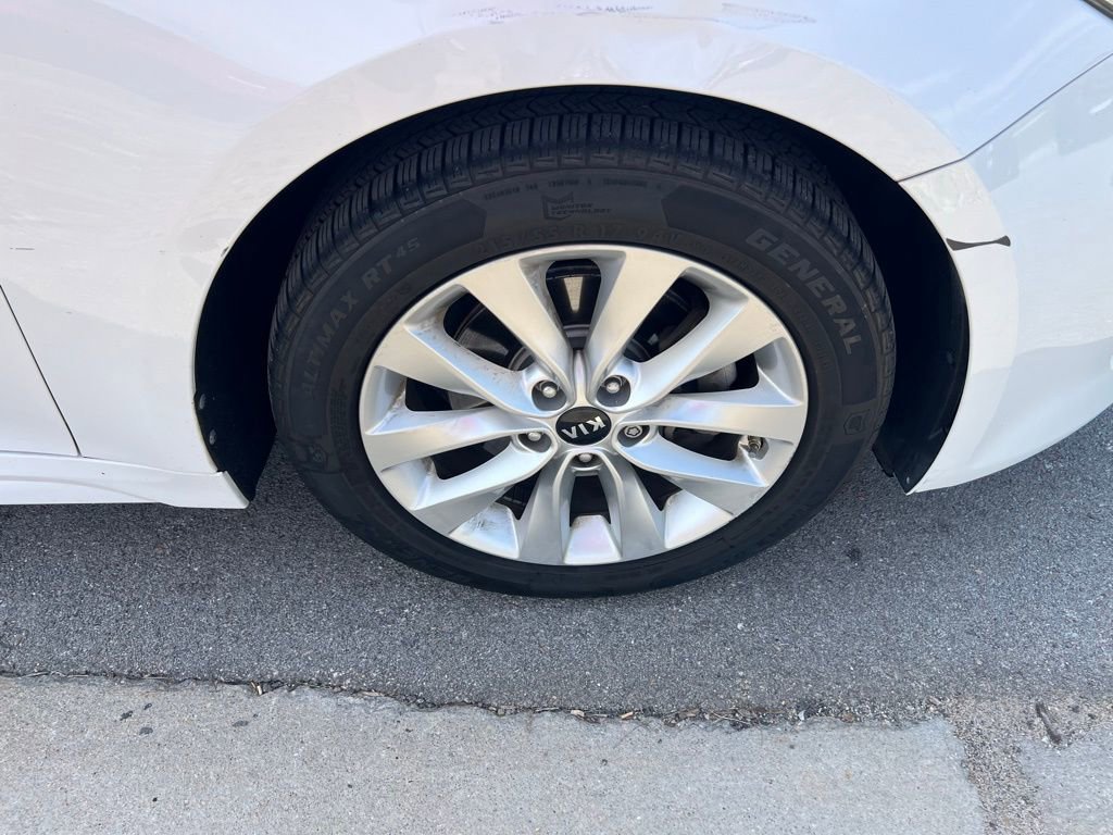 Used 2016 Kia Optima EX w/ Paint Protection Film Package FWD image 11