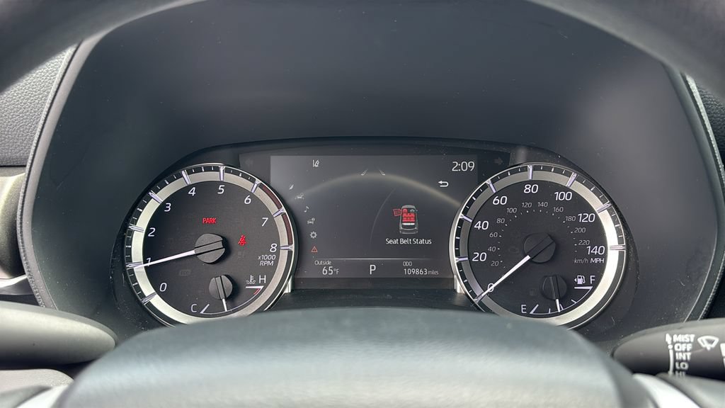 Used 2023 Toyota Highlander L FWD image 16