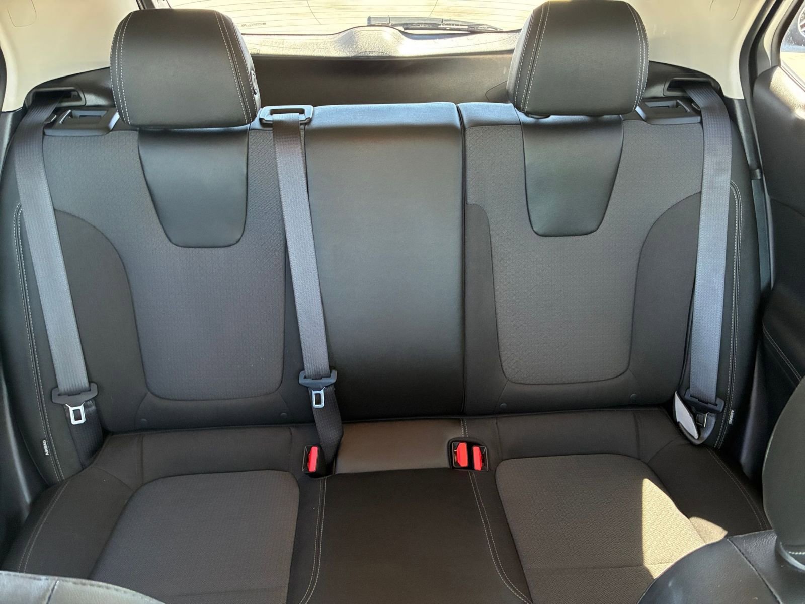 Used 2025 Buick Encore GX Preferred FWD image 37
