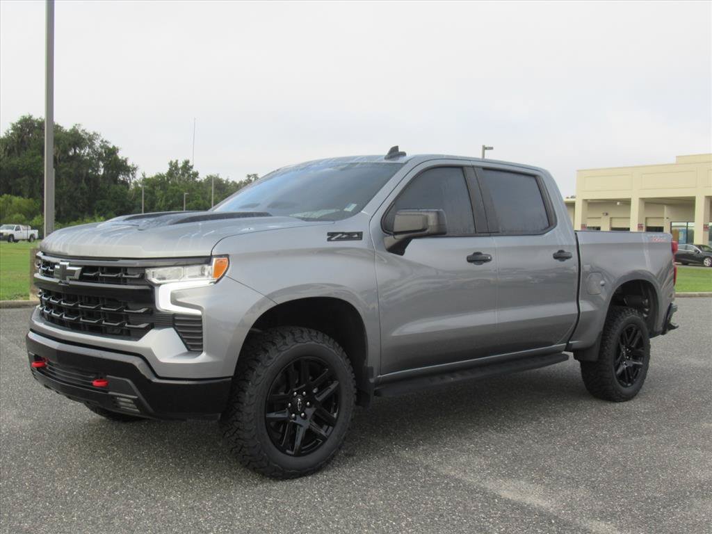 Used 2023 Chevrolet Silverado 1500 LT Trail Boss w/ Convenience Package II AWD/4WD image 3