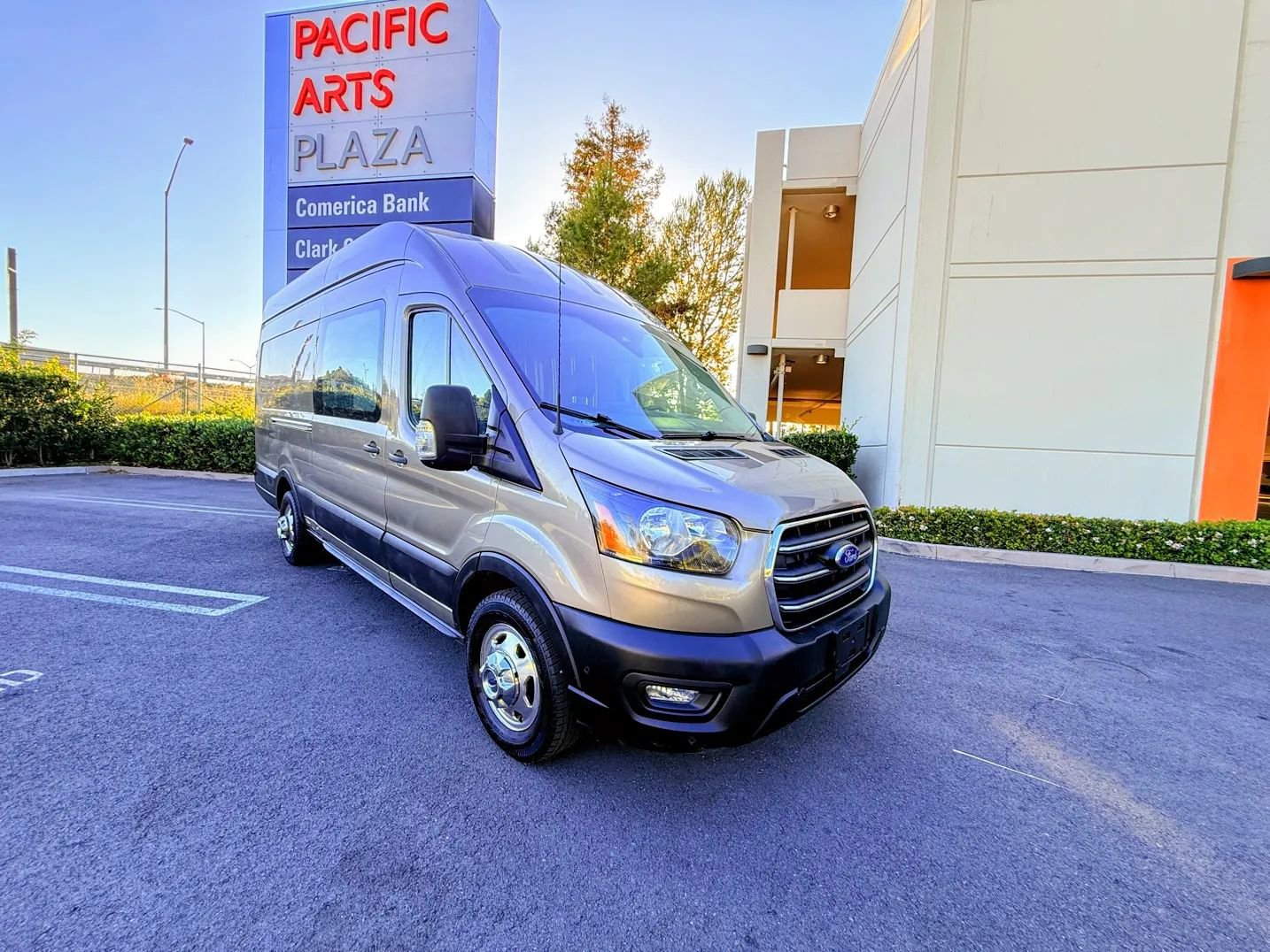 Used 2020 Ford Transit 350 148 High Roof Extended AWD image 9