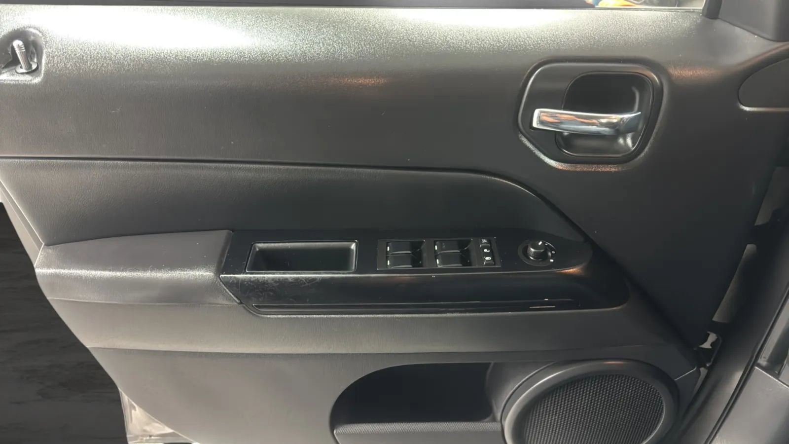 Used 2015 Jeep Patriot Sport w/ Power Value Group FWD image 15