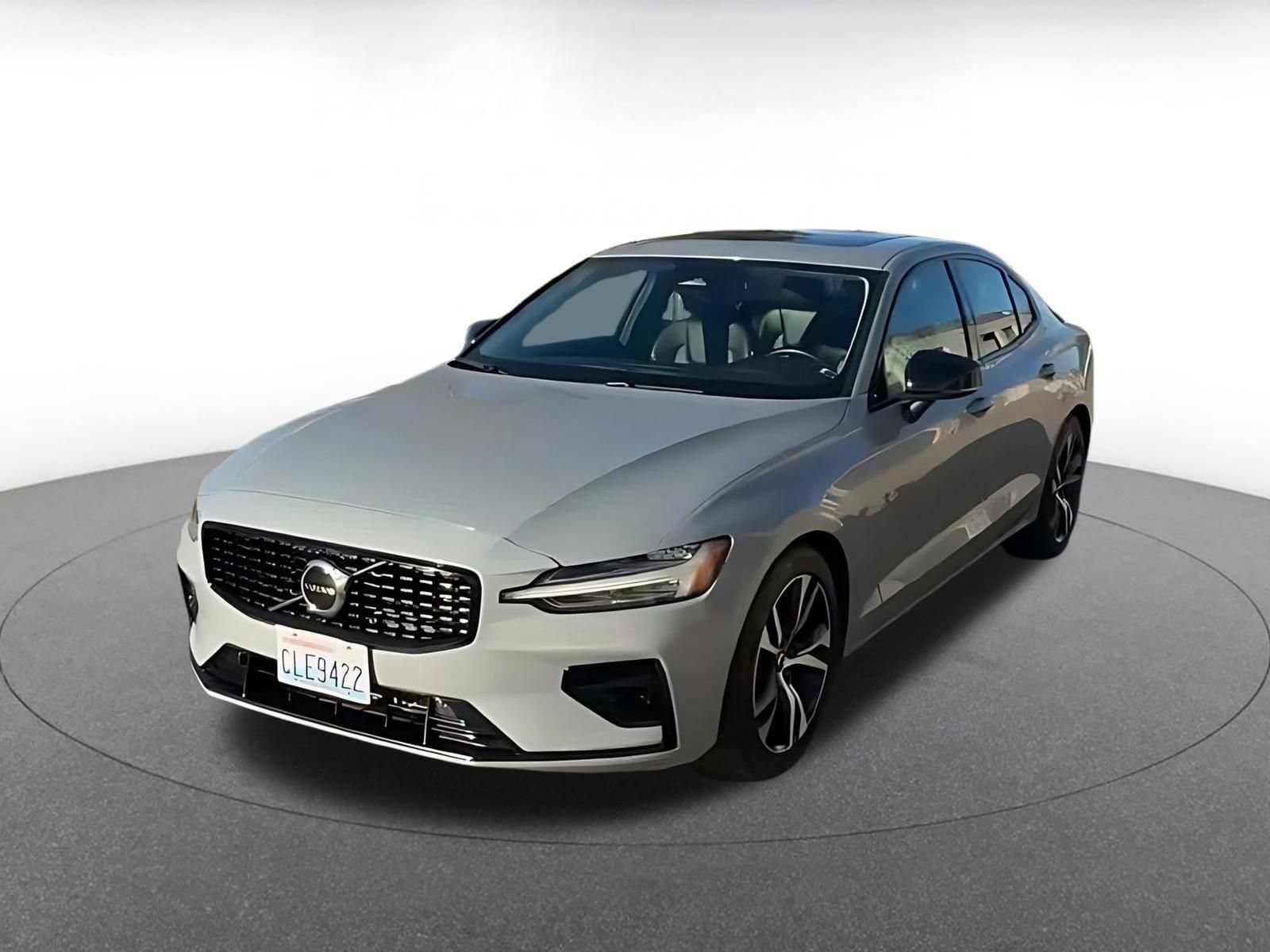 Used 2024 Volvo S60 B5 Core FWD image 6