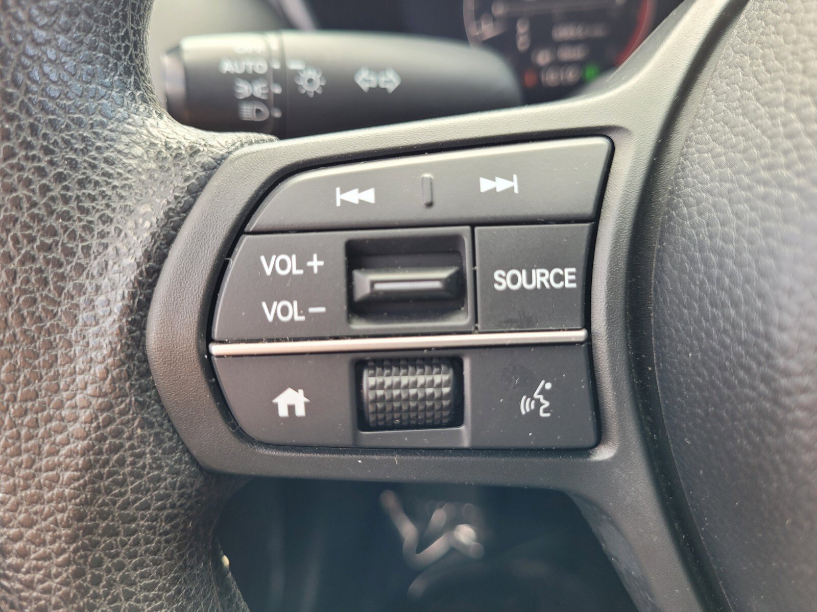 Used 2023 Honda HR-V LX image 26