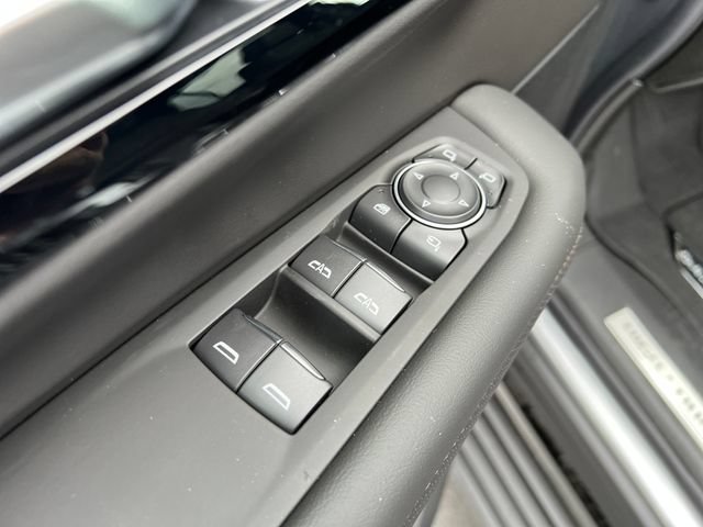 New 2026 Chevrolet Tahoe High Country AWD/4WD image 12
