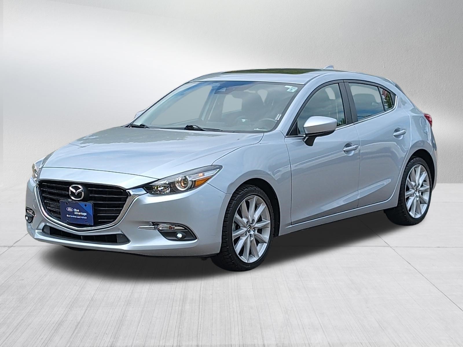 Used 2017 MAZDA MAZDA3 Grand Touring FWD image 3