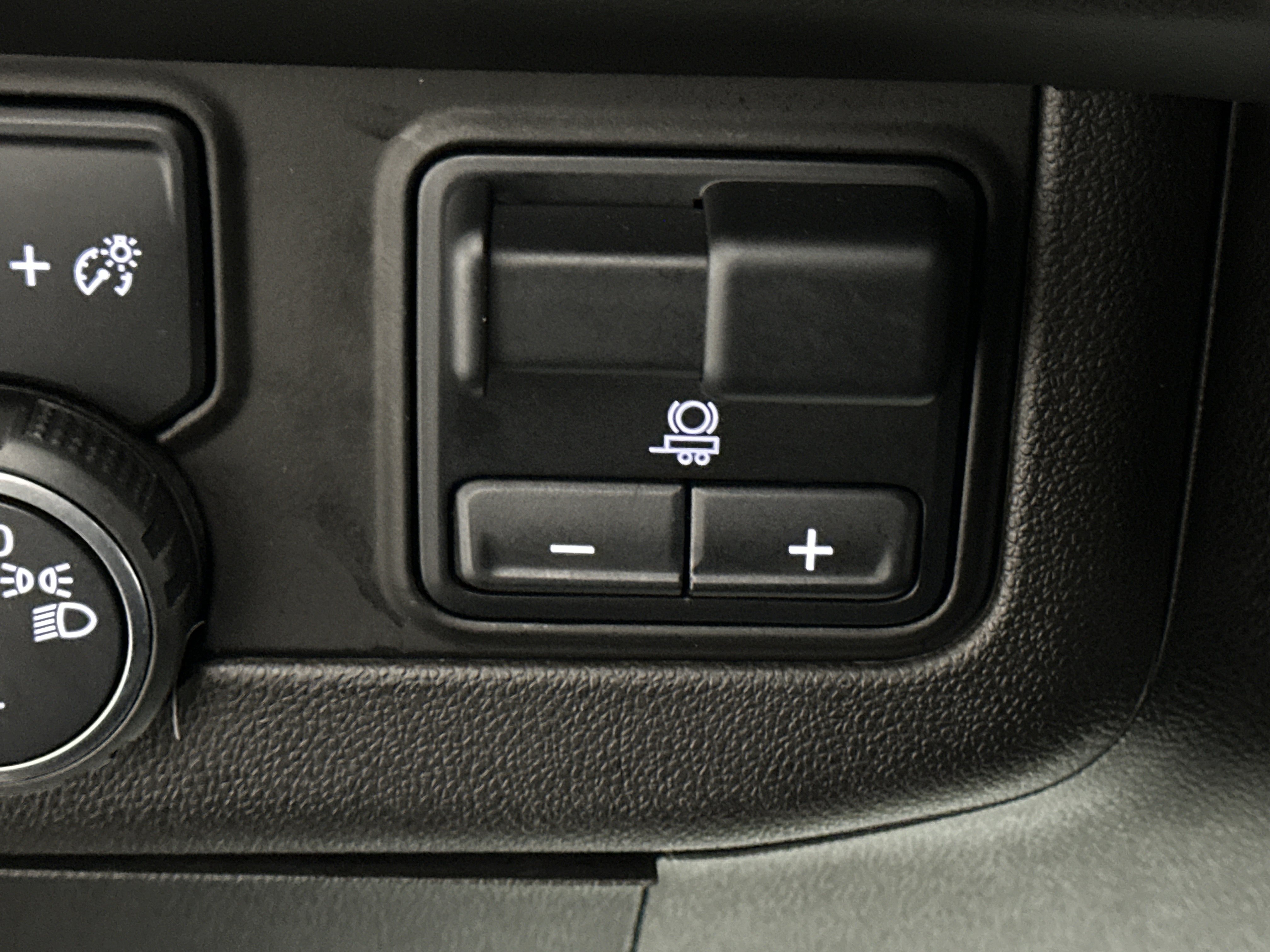 Used 2021 Chevrolet Tahoe Premier w/ Premium Package image 45