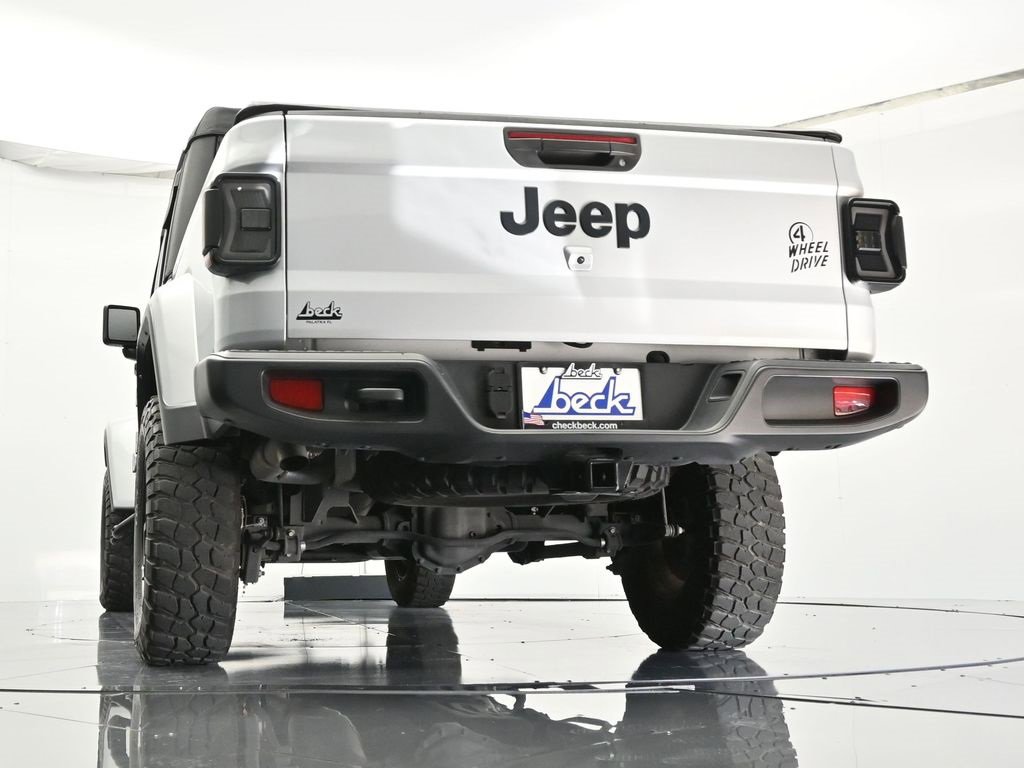 Certified 2022 Jeep Gladiator Willys image 41
