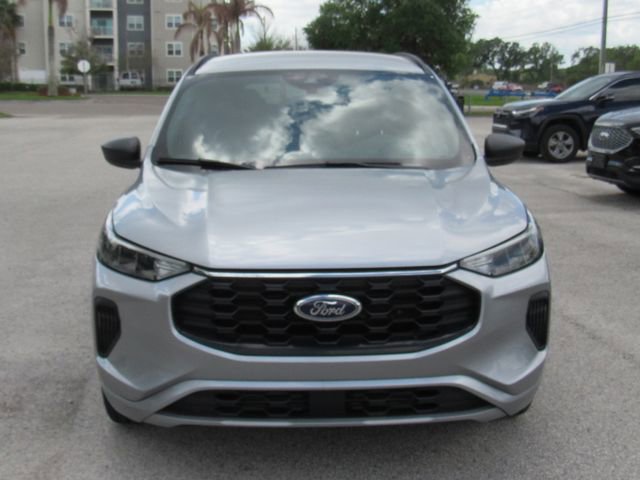 Used 2024 Ford Escape ST-Line image 9
