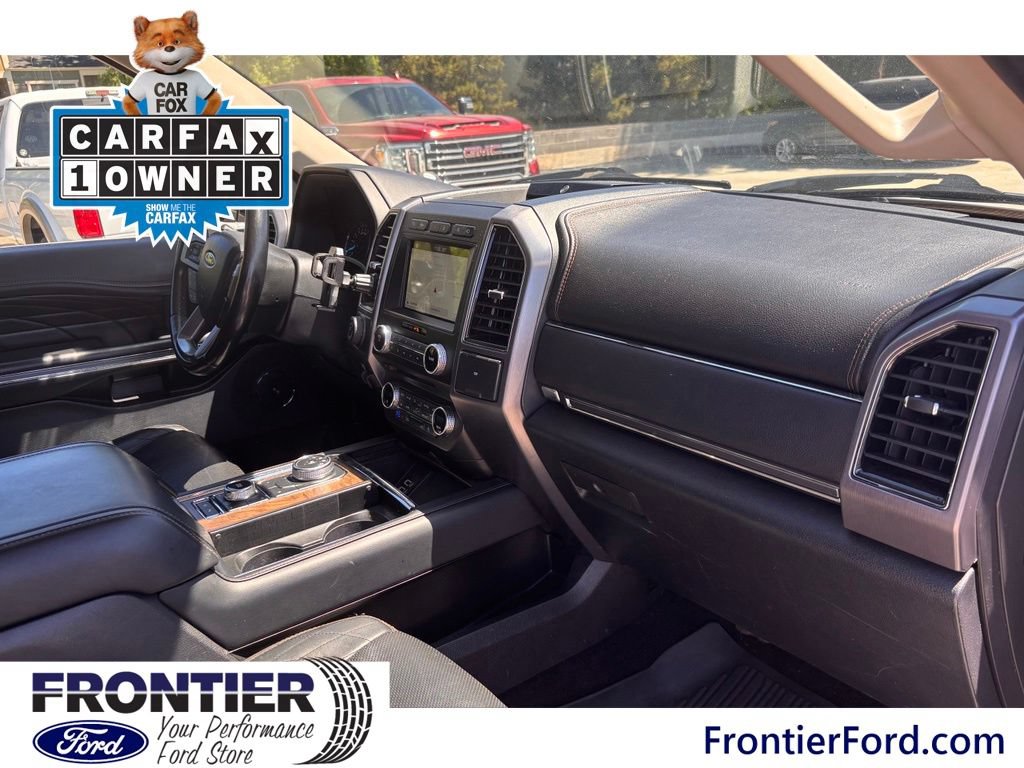 Used 2018 Ford Expedition Max Platinum AWD/4WD image 16