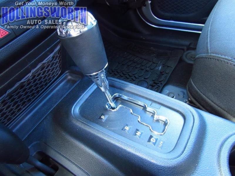 Used 2018 Jeep Wrangler Unlimited Sport image 16