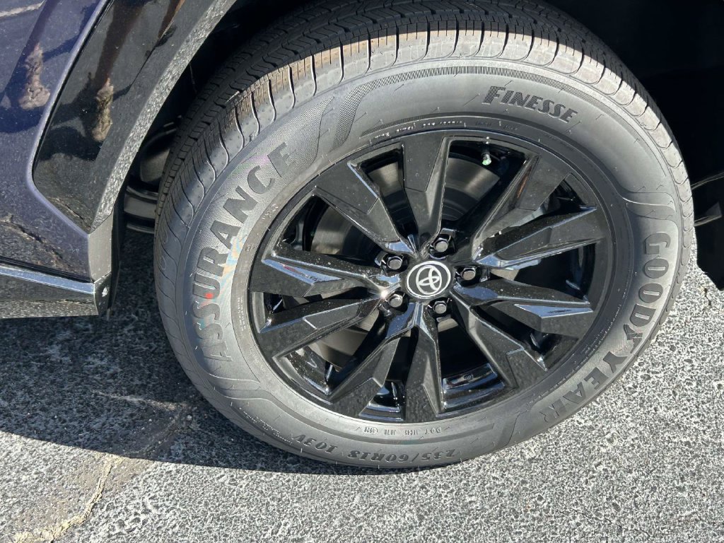 New 2026 Toyota RAV4 SE AWD/4WD image 9