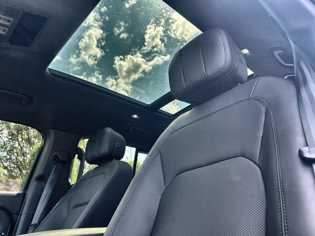 New 2026 Land Rover Defender 110 X AWD/4WD image 19