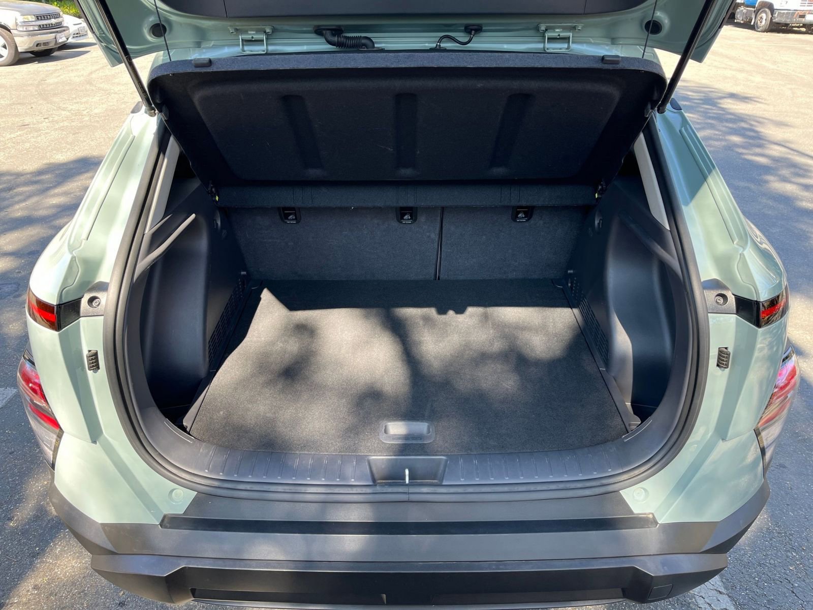 Used 2025 Hyundai Kona SEL image 33