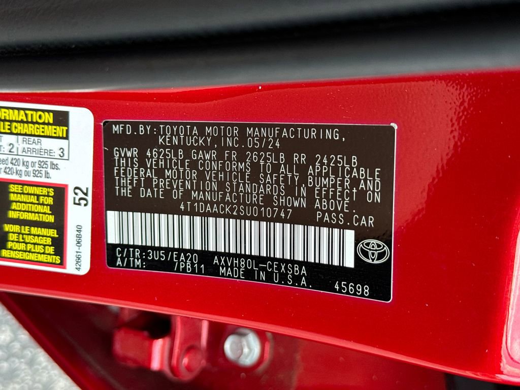 Used 2025 Toyota Camry SE image 34