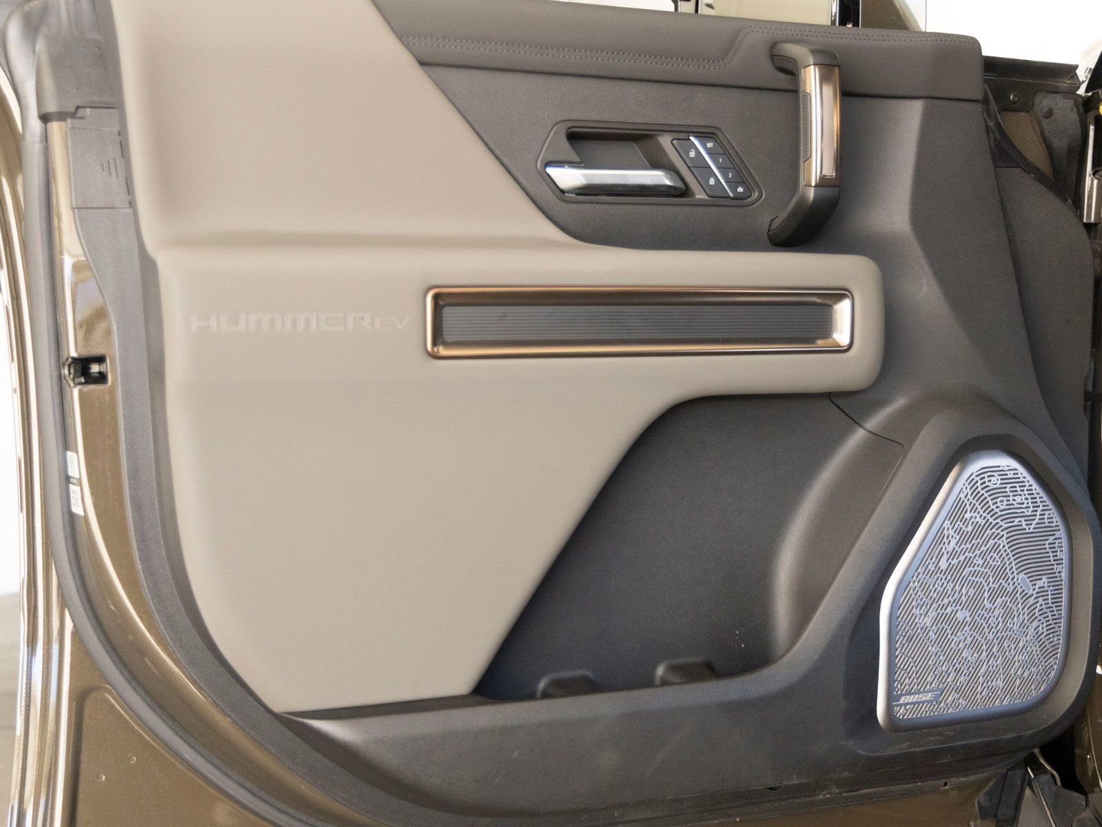 Used 2025 GMC Hummer EV 3X AWD/4WD image 12