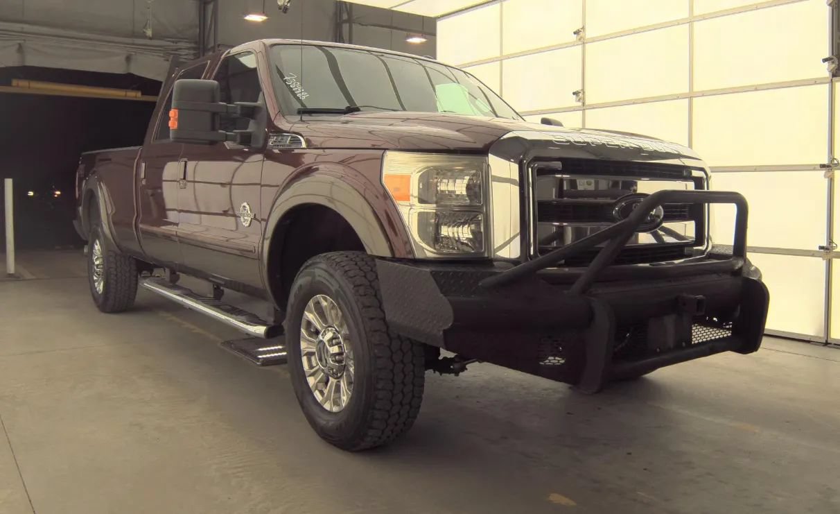 Used 2016 Ford F350 Lariat w/ Lariat Interior Package AWD/4WD image 2