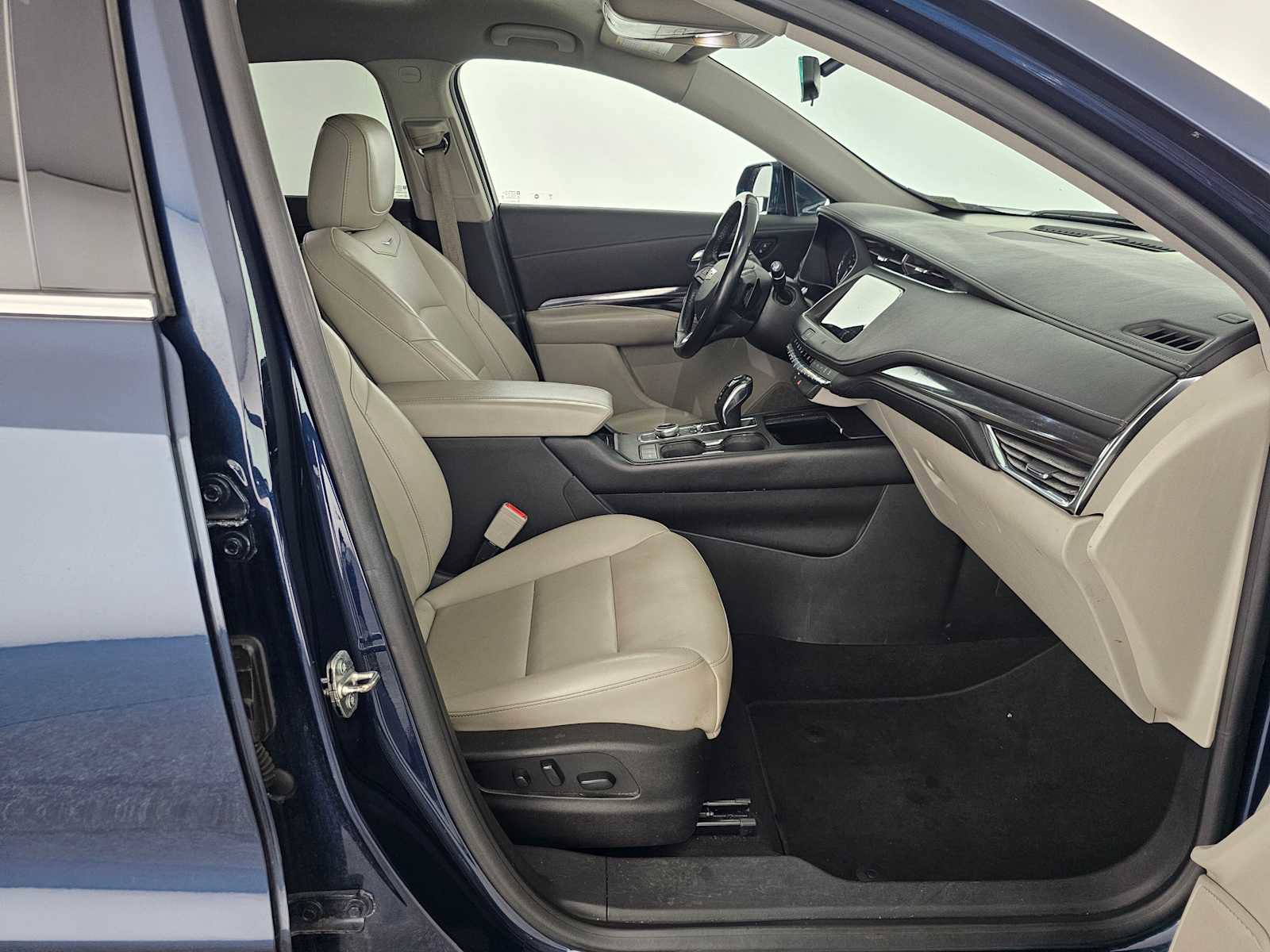 Used 2019 Cadillac XT4 Luxury image 10