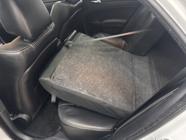 Used 2015 Chrysler 300 S image 10