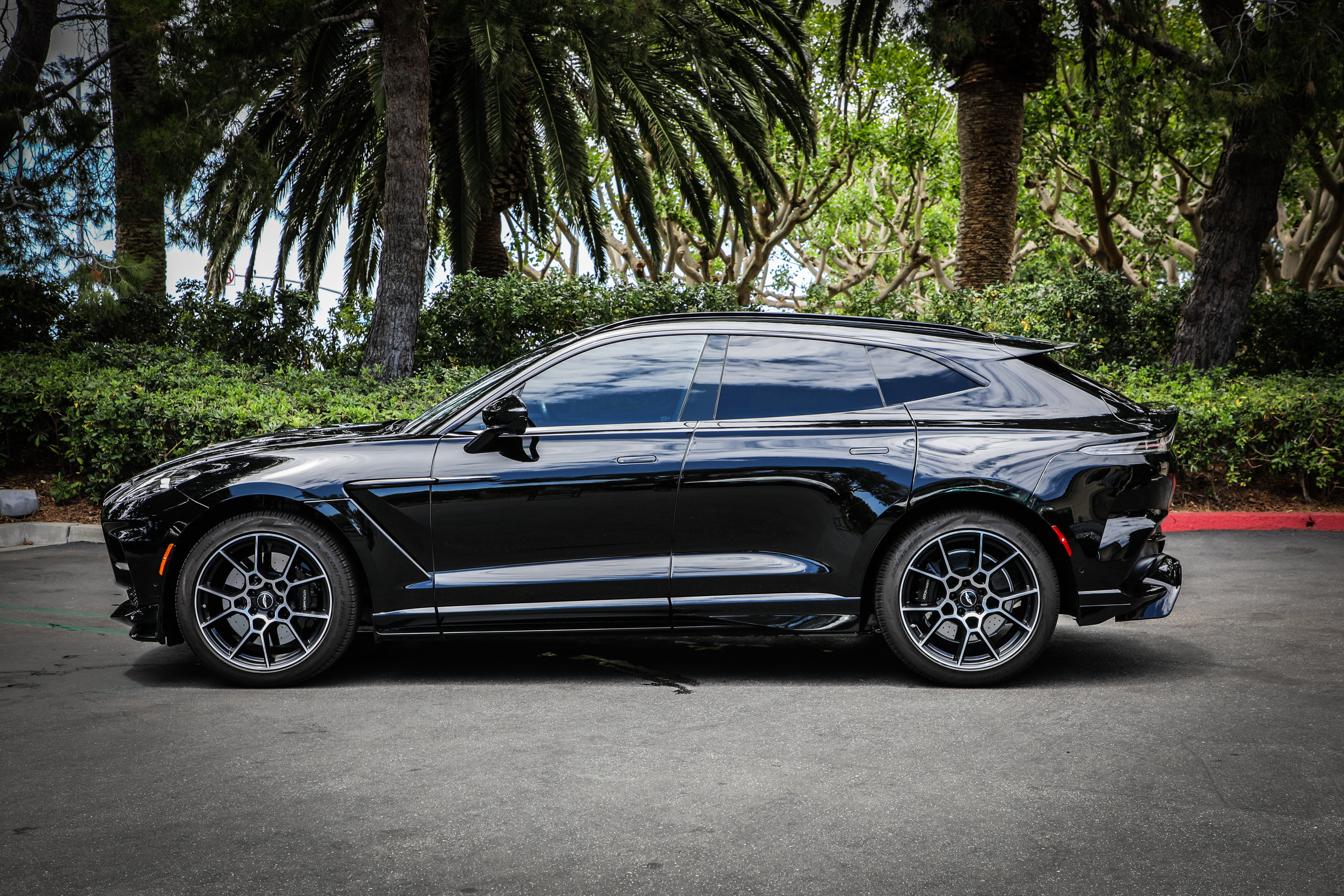 Used 2023 Aston Martin DBX 707 AWD/4WD image 27
