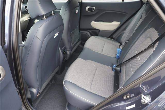 New 2026 Hyundai Venue SEL FWD image 21