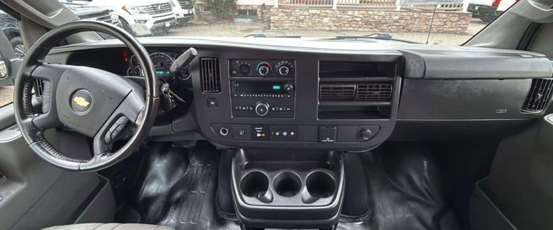Used 2021 Chevrolet Express 2500 Extended w/ Driver Convenience Package RWD image 10