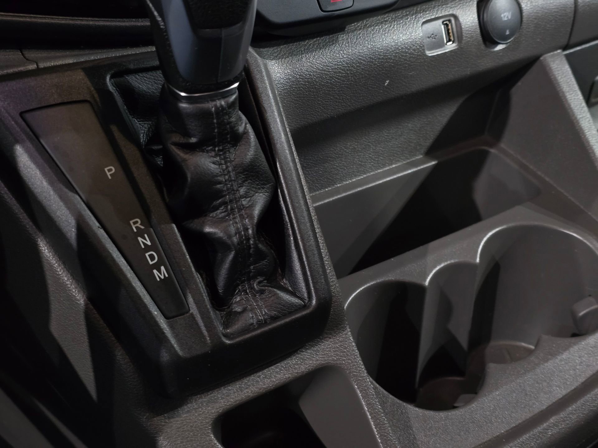 Used 2023 Ford Transit 350 XLT image 16