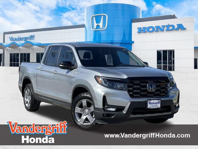 Used 2025 Honda Ridgeline TrailSport image 1