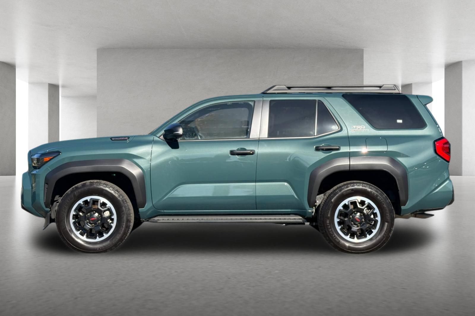 Used 2025 Toyota 4Runner TRD Off-Road Premium AWD/4WD image 7