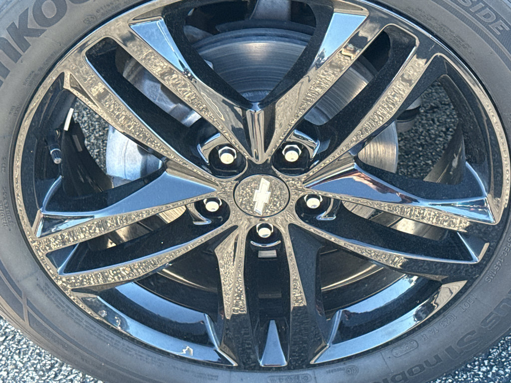 Used 2020 Chevrolet Equinox LT w/ Midnight Edition FWD image 9