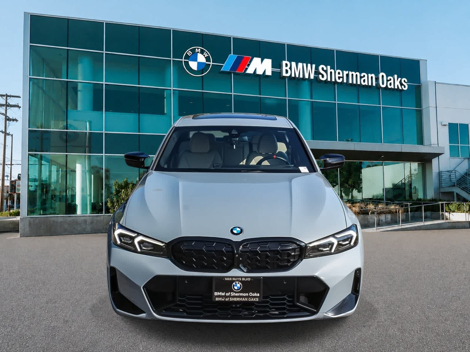 Used 2025 BMW M340i Sedan RWD image 2