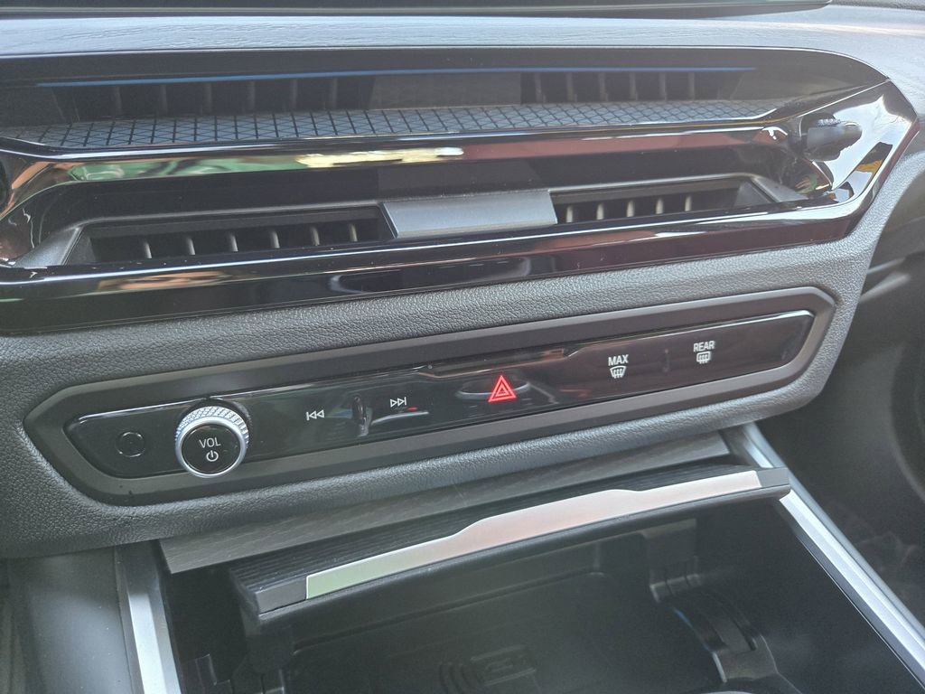 Certified 2025 BMW i4 xDrive40i w/ Parking Assistance Package image 23