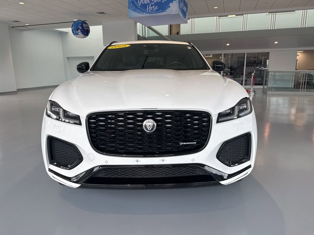 Used 2025 Jaguar F-PACE R-Dynamic S image 3