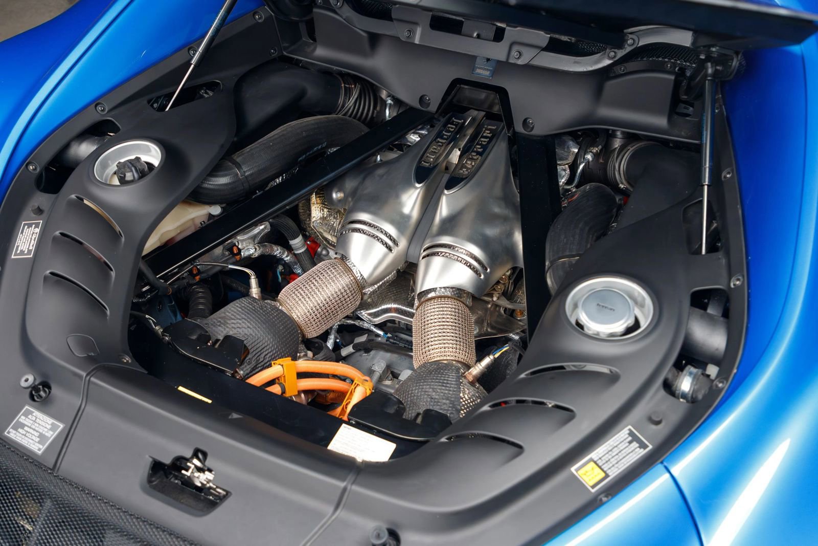 Used 2023 Ferrari 296 GTB RWD image 89